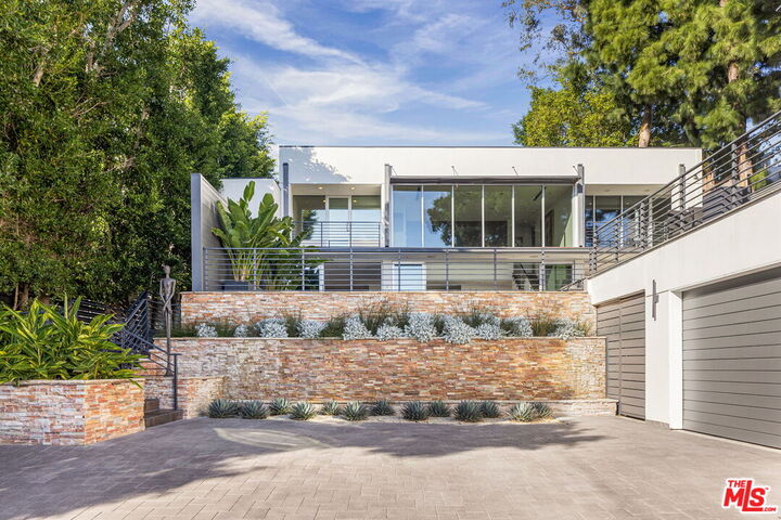 Property Photo: 1545 Sunset Plaza Dr CA 90069