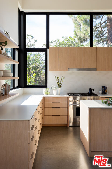 Property Photo:  6565 Dume Dr  CA 90265 