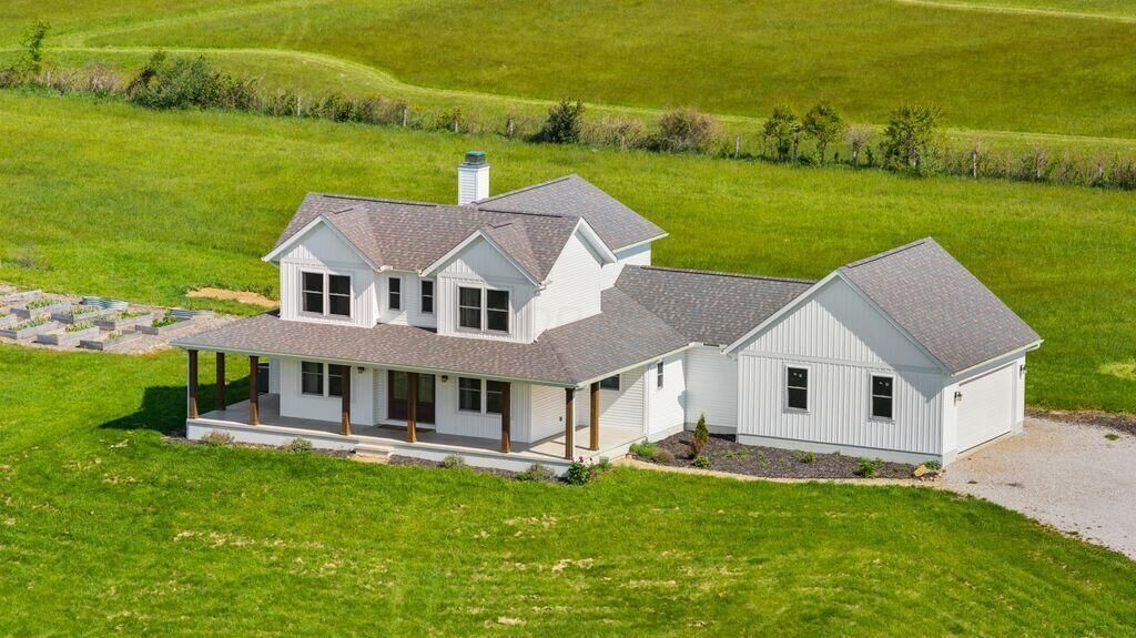 Property Photo: 3052 County Road 20 OH 43315
