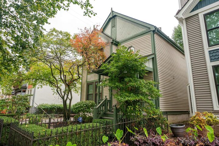 Property Photo:  344 W 4th Avenue  OH 43201 