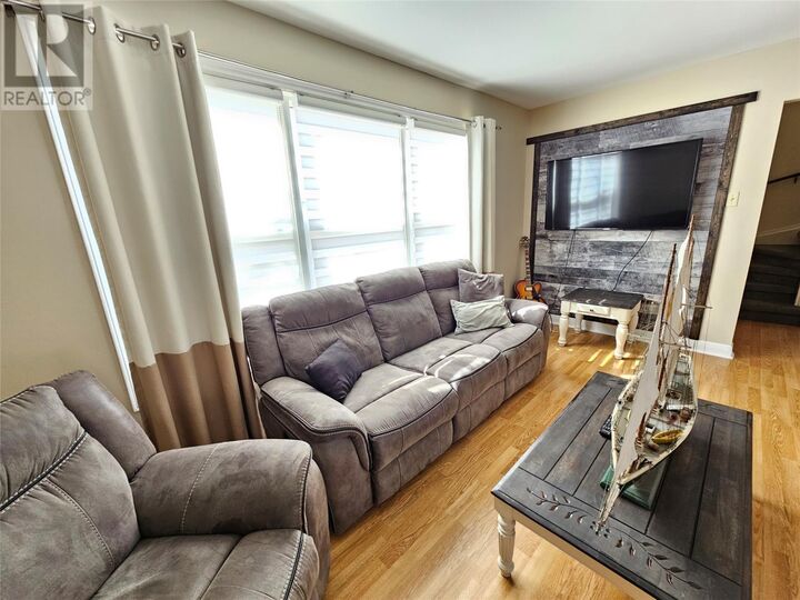 Property Photo:  754 Stirling Crescent  NL A2V 1B8 