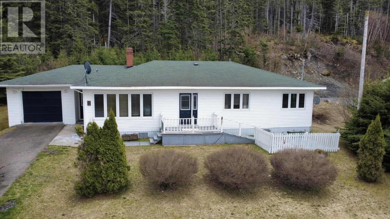 Property Photo:  215 Citizens Drive  NL A0G 3M0 