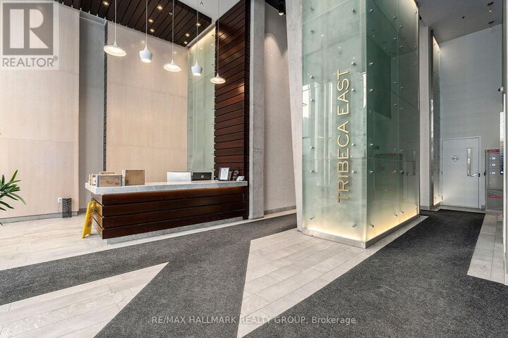 Property Photo:  40 Nepean Street 1502  ON K2P 0X5 