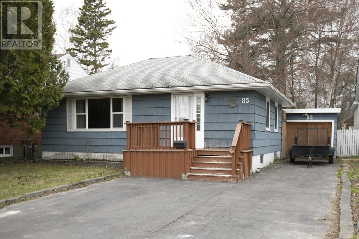 Property Photo:  85 Shannon Rd  ON P6A 4J6 