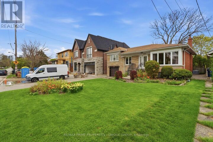 Property Photo: 229 Park Home Avenue ON M2R 1A1