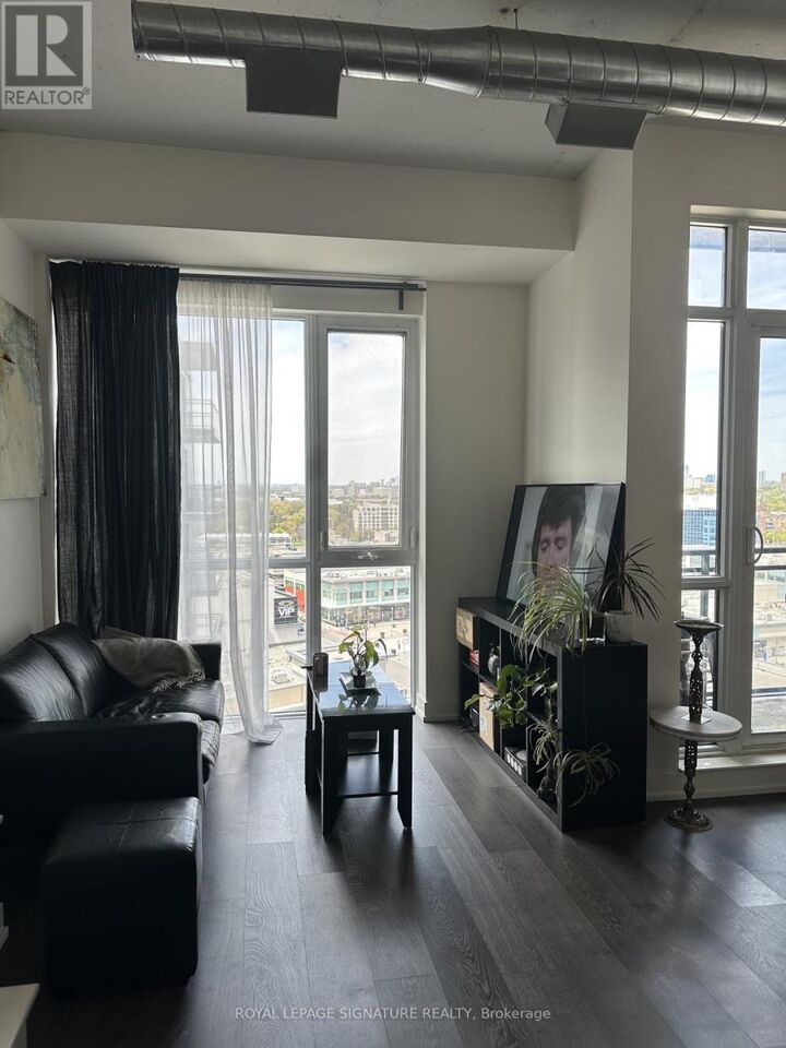 Property Photo:  75 The Donway West 1001  ON M3C 2E9 