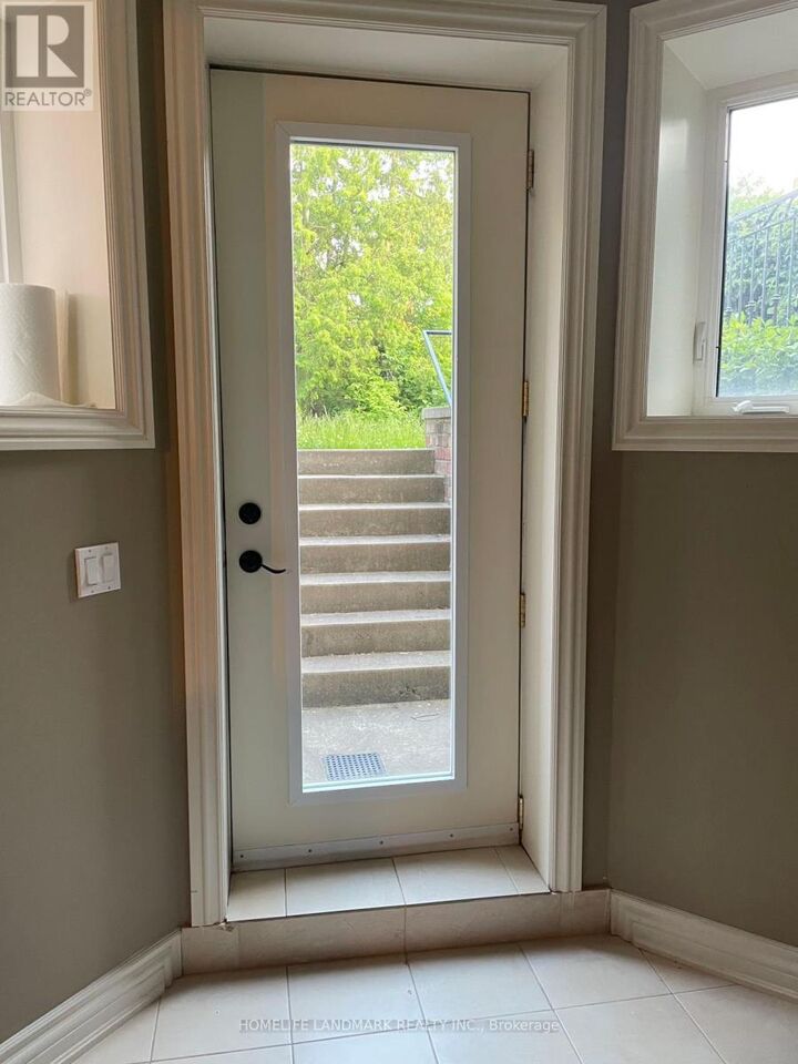 Property Photo:  135 Florence Avenue Basement  ON M2N 1G2 