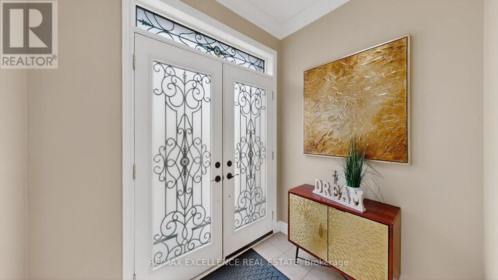 Property Photo:  26 Blue Diamond Drive  ON L6S 6J2 