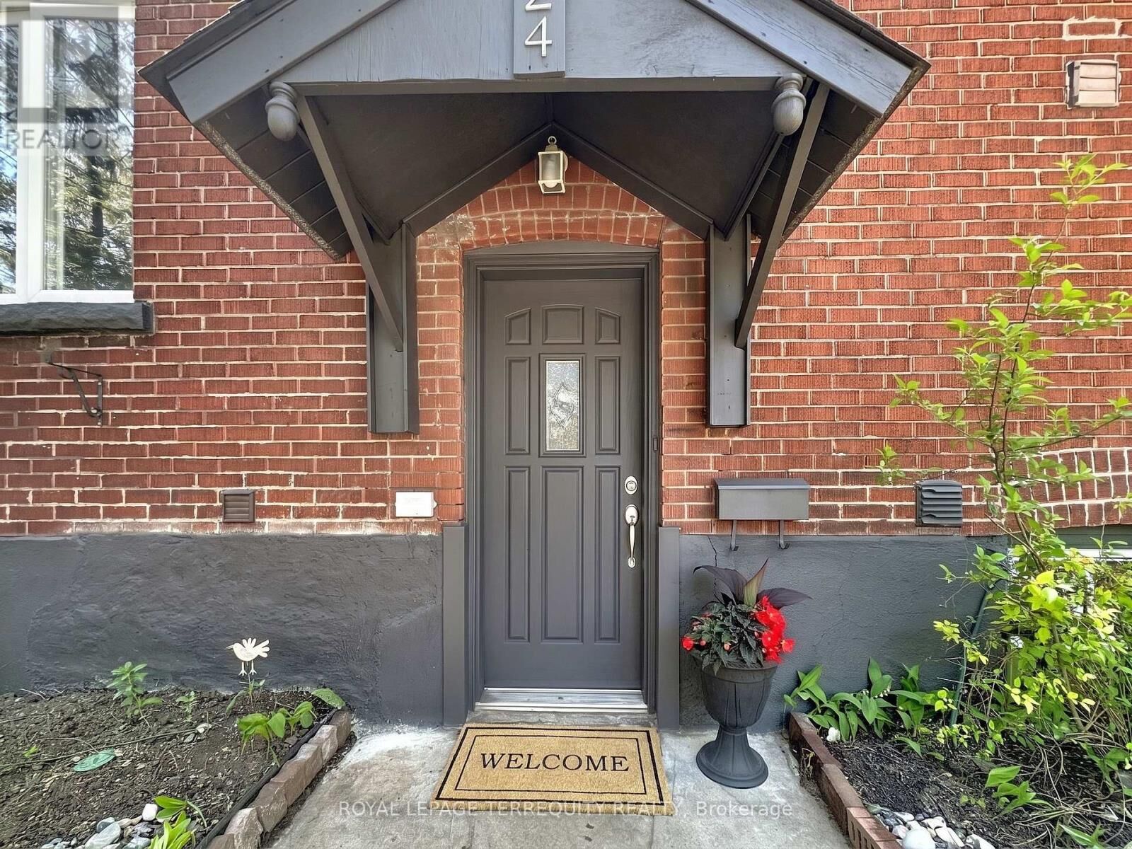 Property Photo:  57 Queensdale Avenue  ON M4J 1Y1 