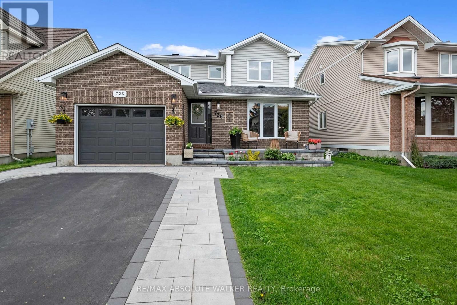 Property Photo:  726 Thicket Way  ON K4A 3B6 