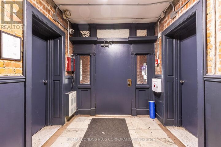 Property Photo:  225 Gladstone Avenue 103  ON M6J 3L5 