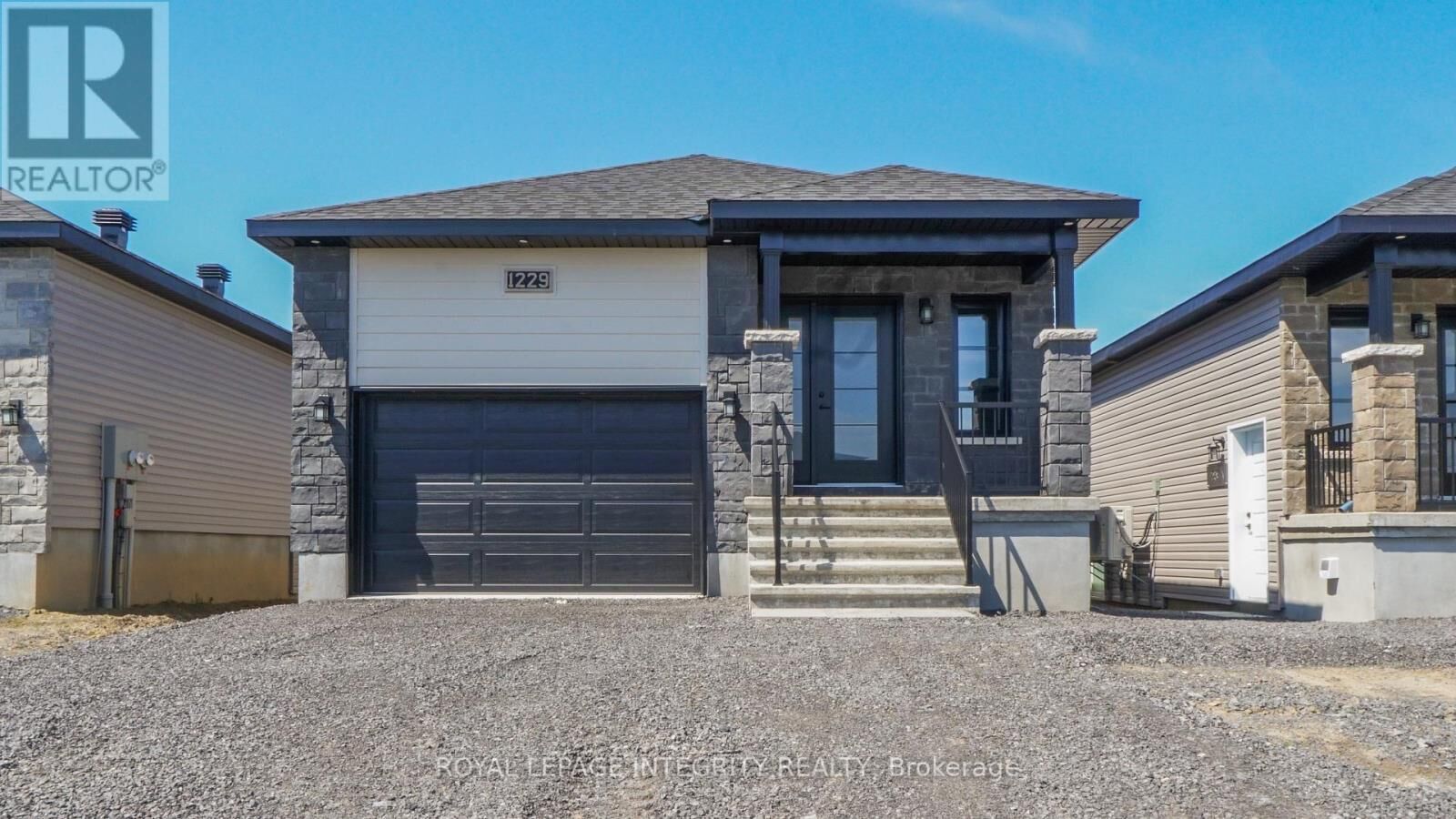 Property Photo:  1231 Montblanc Crescent  ON K0A 1W0 