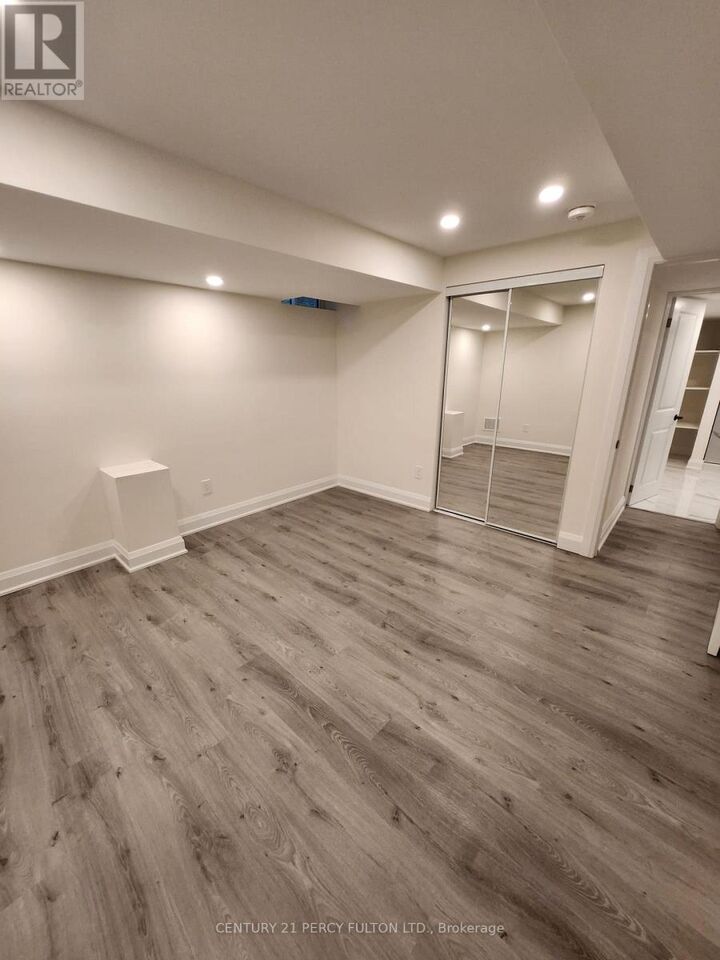 Property Photo: 212 River Ridge Boulevard Bsmnt ON L4G 7T7