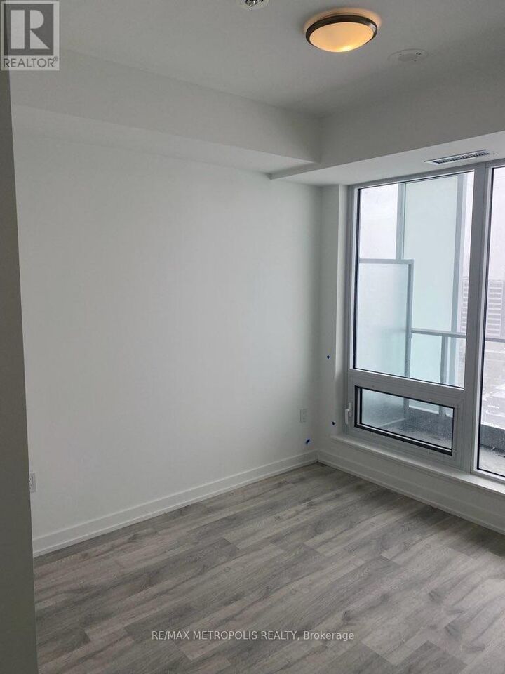 Property Photo:  7 Golden Heights 1701  ON M2M 0C1 