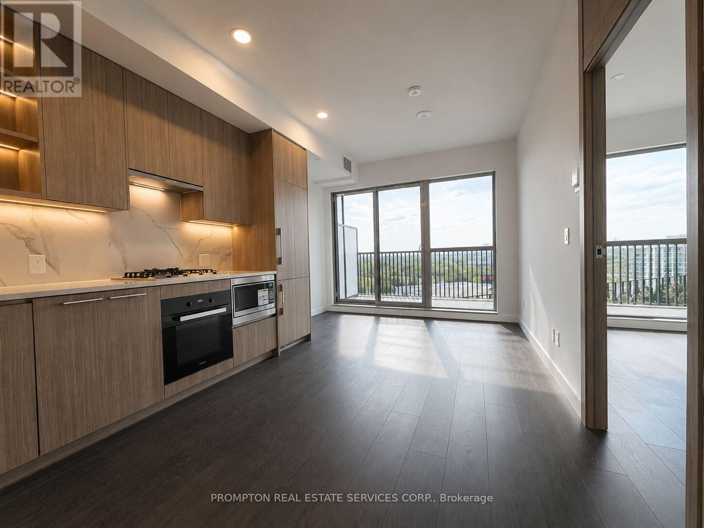 Property Photo:  18 Esther Shiner Boulevard 910  ON M2K 0J7 