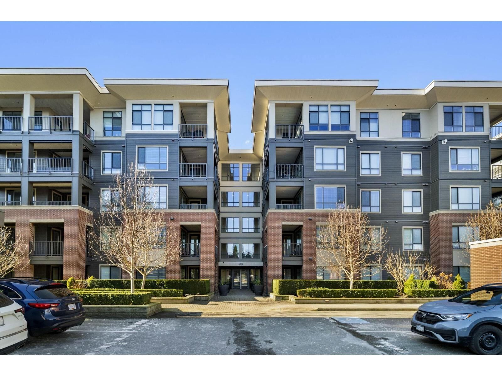 Property Photo:  33540 Mayfair Avenue 309  BC V2S 0J3 
