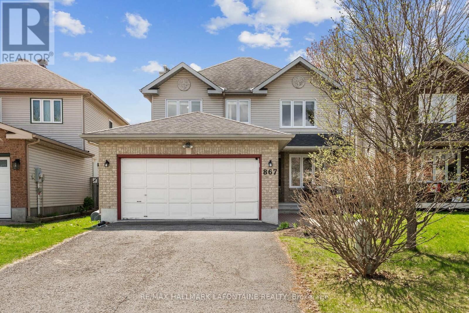 Property Photo:  867 Clearcrest Crescent  ON K4A 3G1 