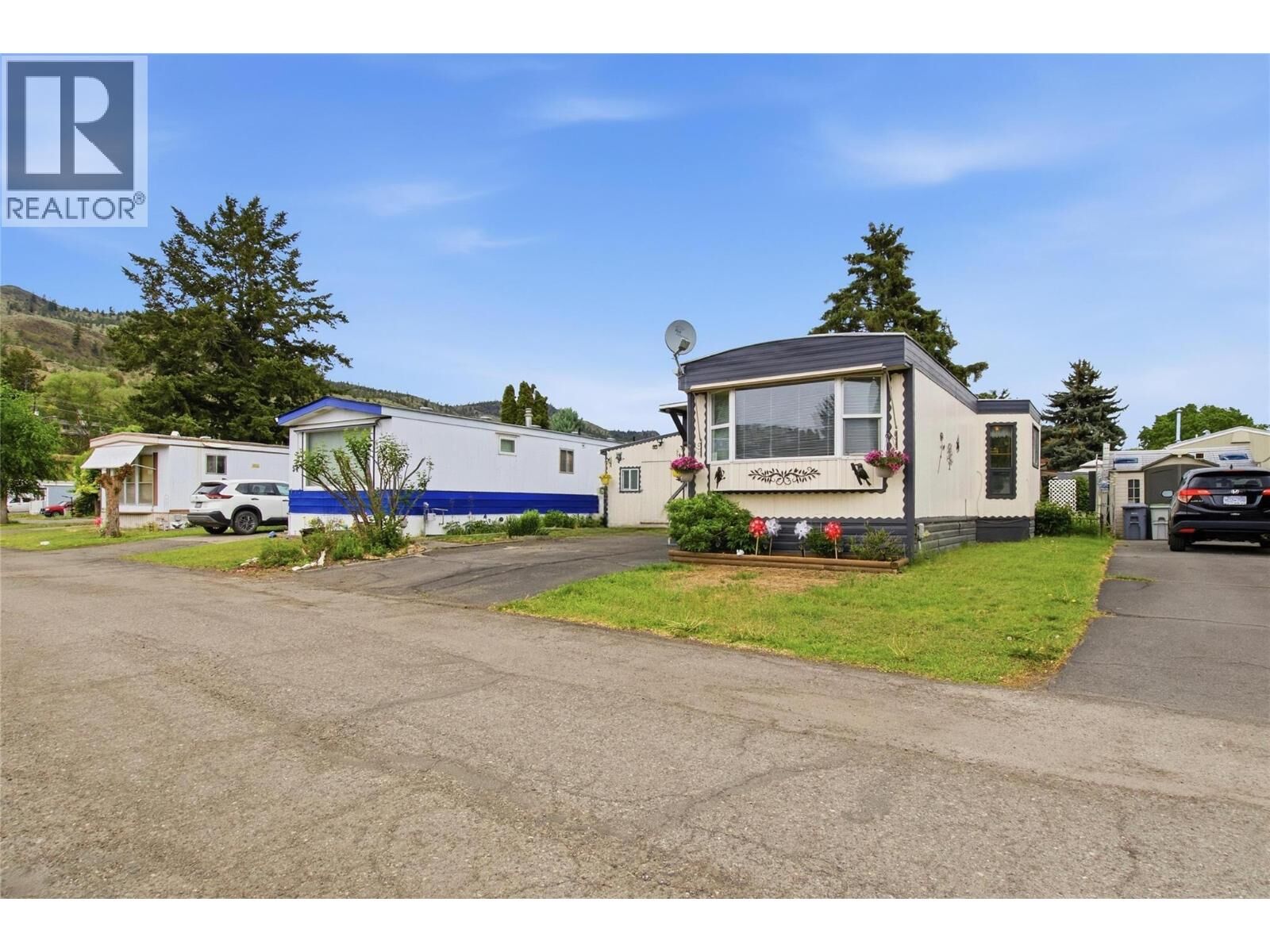 Property Photo:  2400 Oakdale Way 55  BC V2B 6W7 