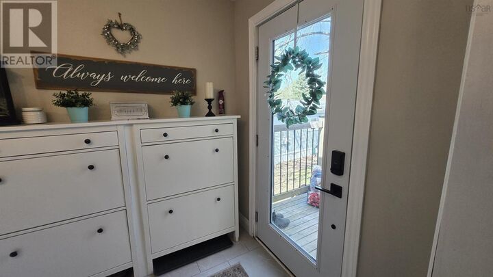 Property Photo:  27 Pinecrest Drive  NS B4N 4W5 