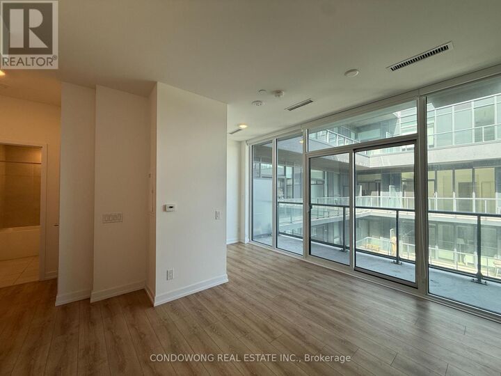 Property Photo: 500 Dupont Street 702 ON M6G 0B8