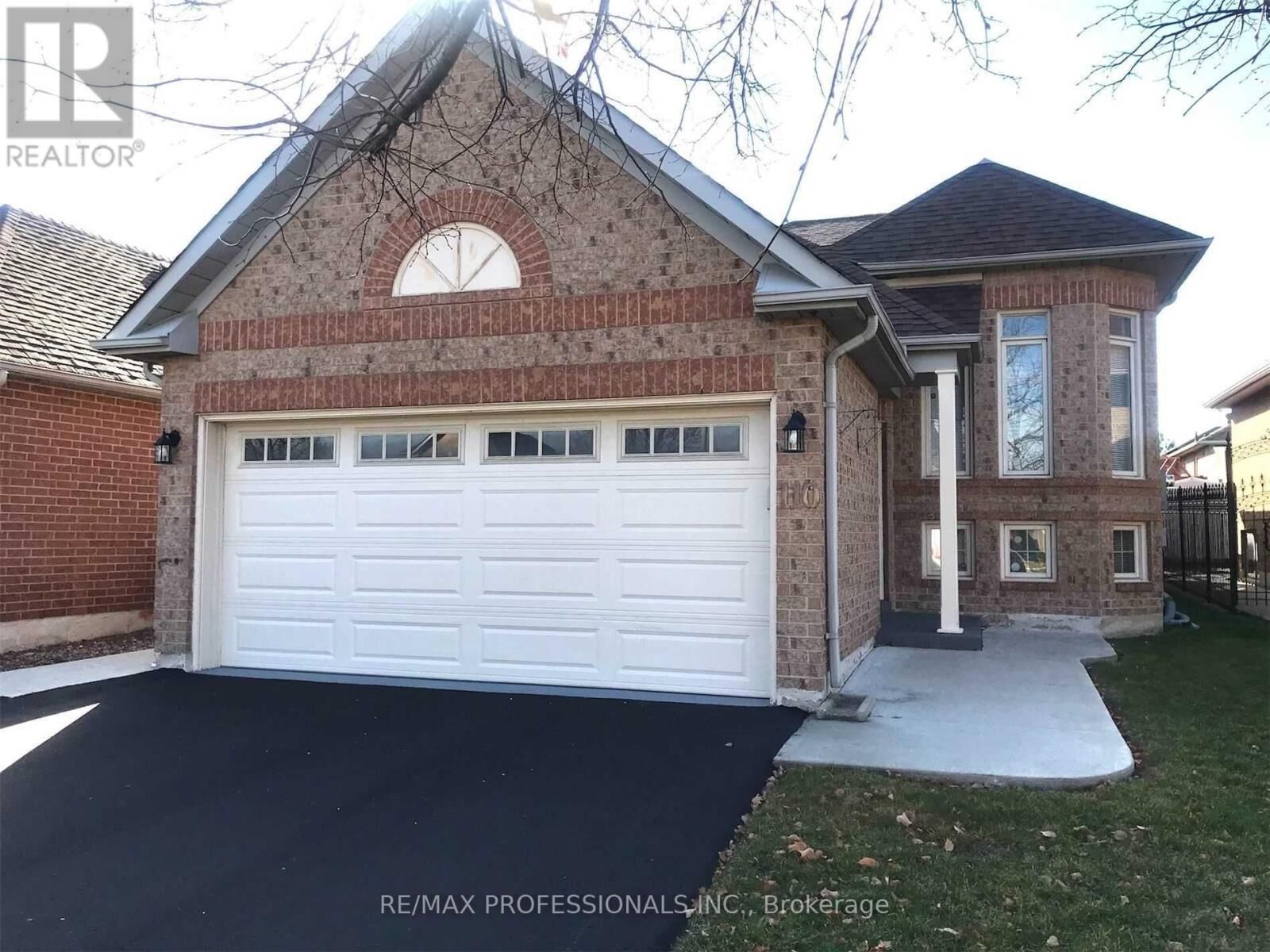 Property Photo:  110 Springview Drive  ON L6X 4L1 