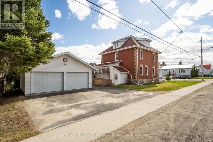 Property Photo: 10 Dubeau Street ON P0H 2M0