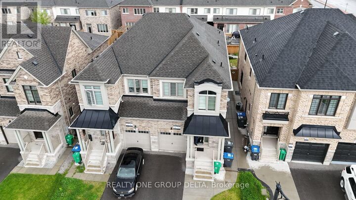 Property Photo:  6 Quinton Ridge .  ON L6Y 0E3 