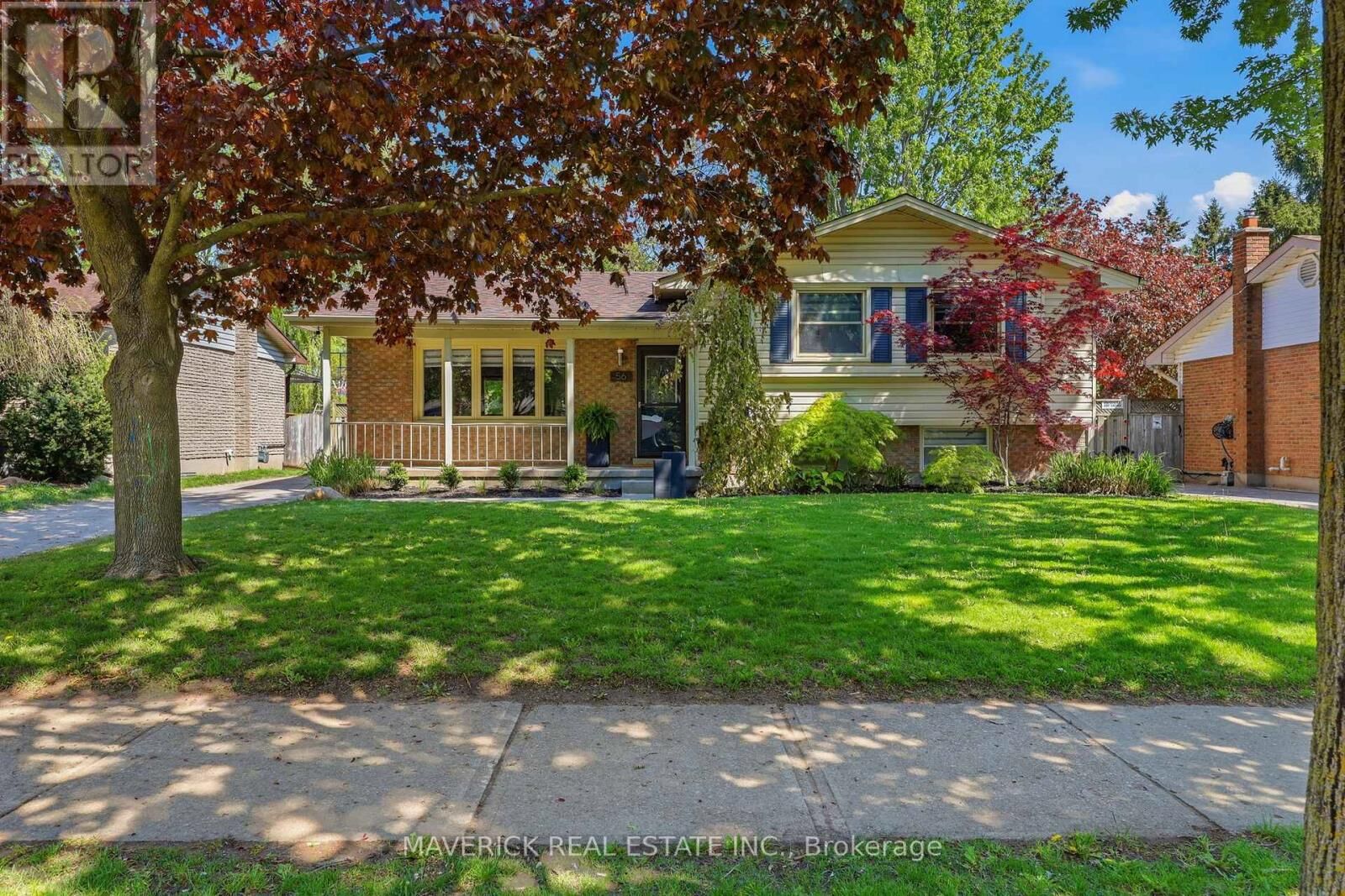 Property Photo:  56 Hawthorne Road  ON N6G 2W8 