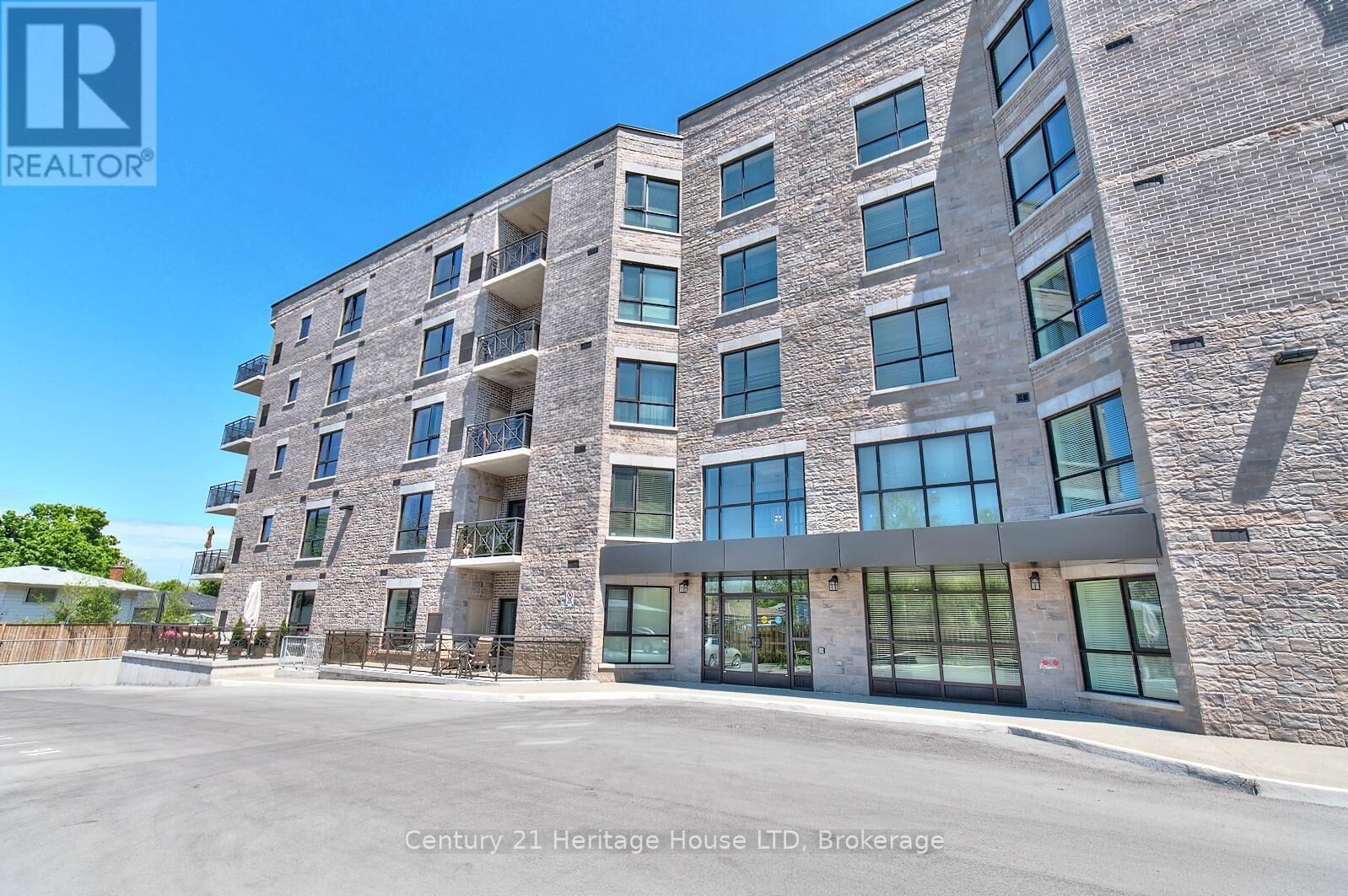 Property Photo: 379 Scott Street 307 ON L2M 3W2