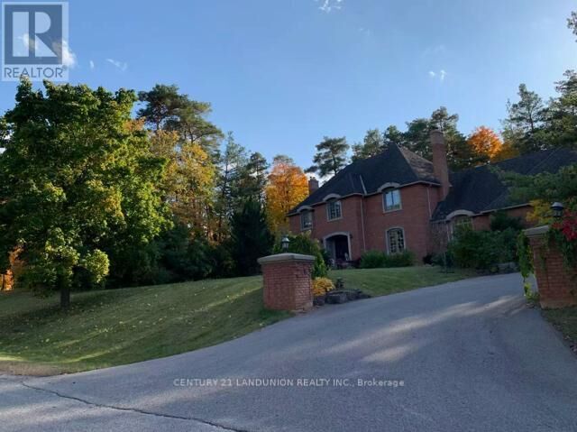 Property Photo: 2 Heron Trail ON L3Y 4W1