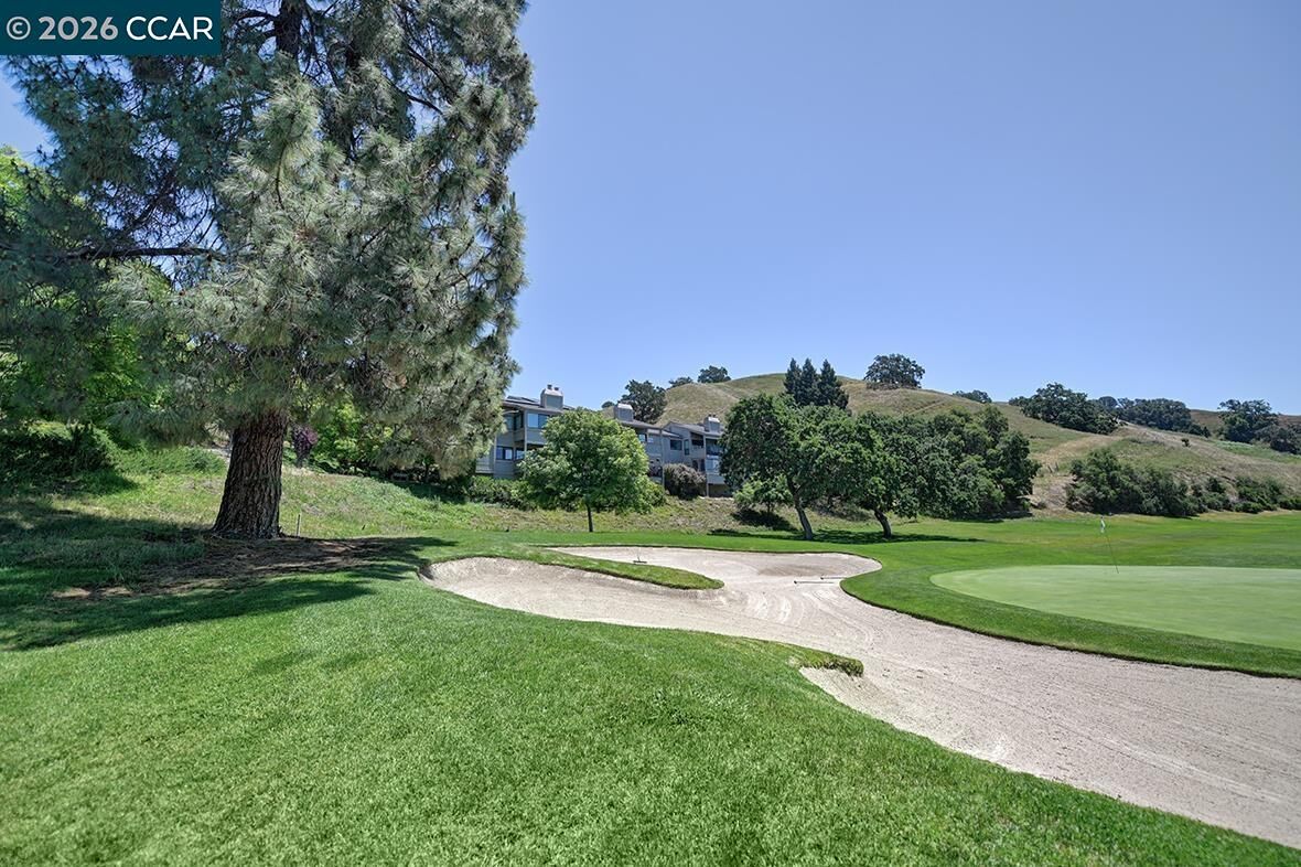 Property Photo:  2705 Saklan Indian Dr 4  CA 94595 