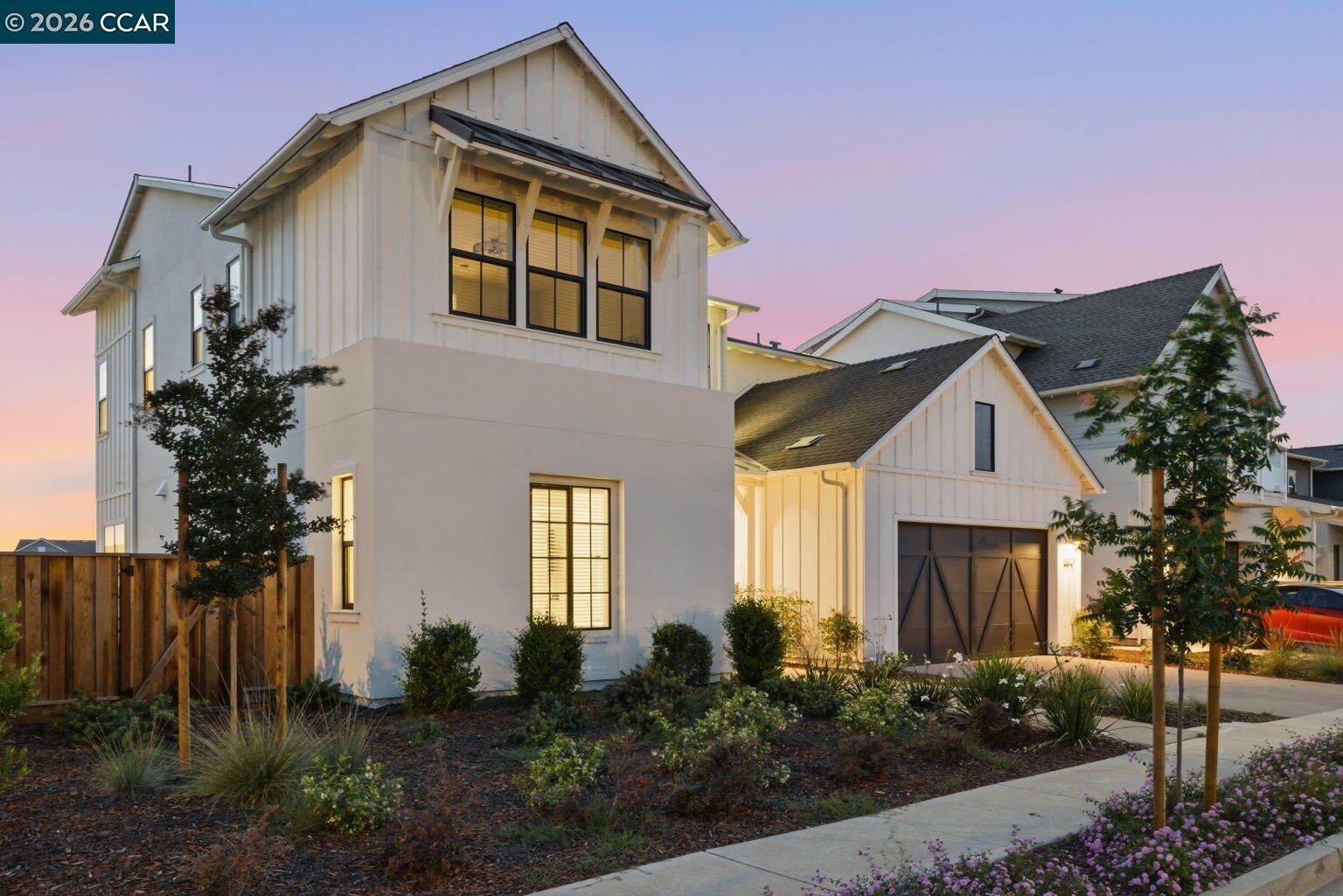 Property Photo:  673 Point Pl  CA 94511 