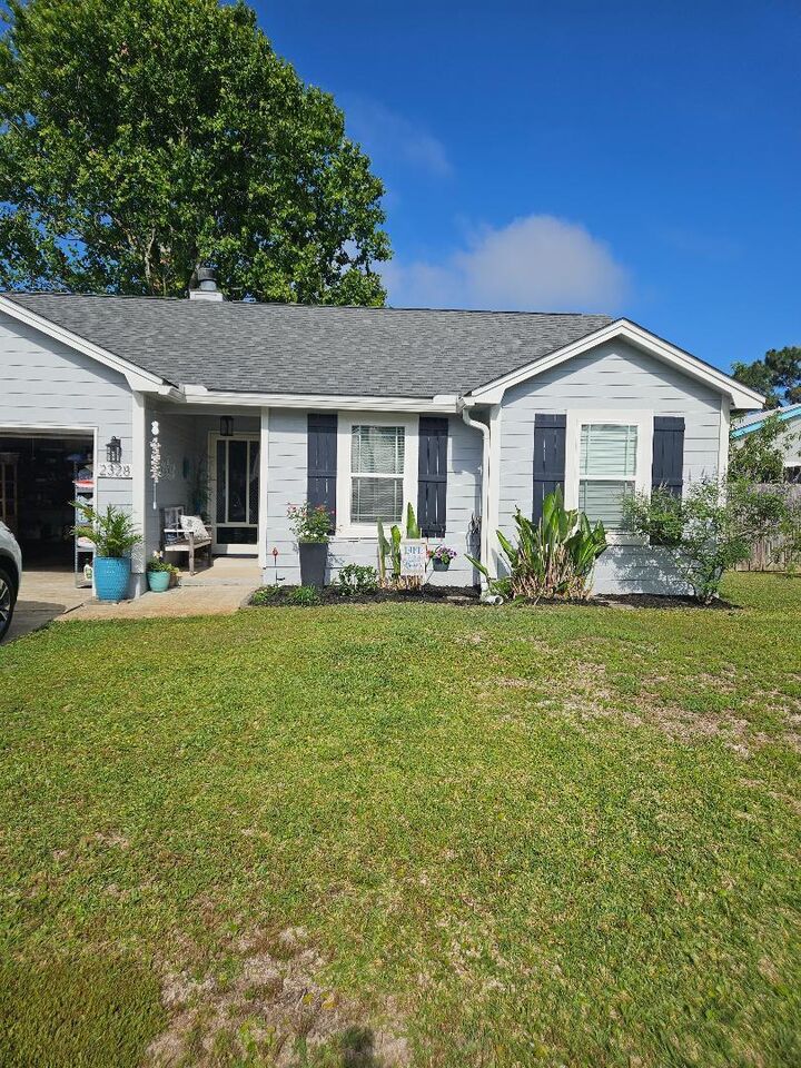 Property Photo: 2328 Prytania Circle FL 32566