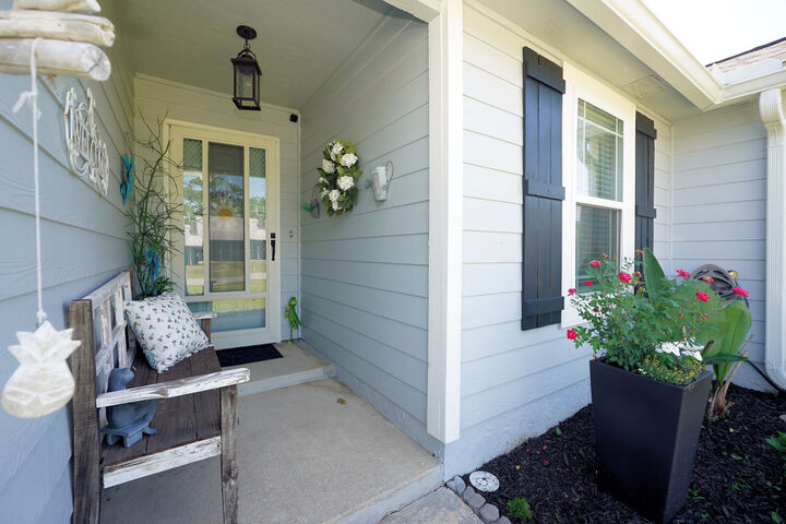 Property Photo:  2328 Prytania Circle  FL 32566 
