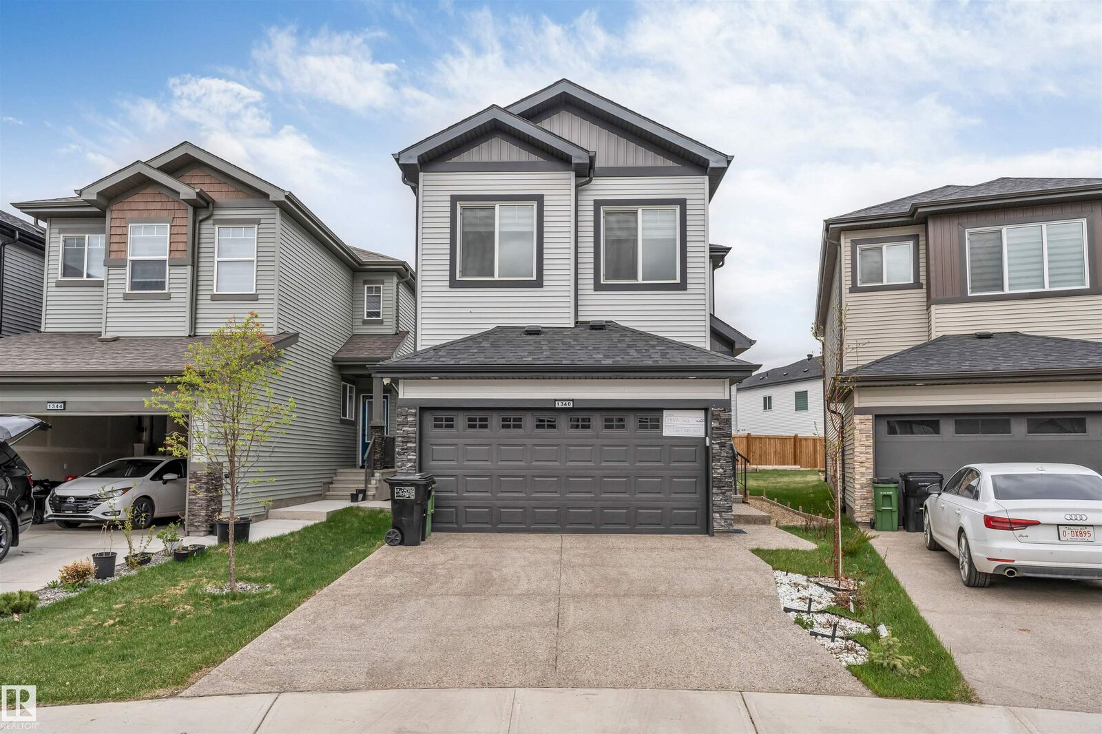 Property Photo:  1340 11 Avenue NW  AB T6T 2W4 
