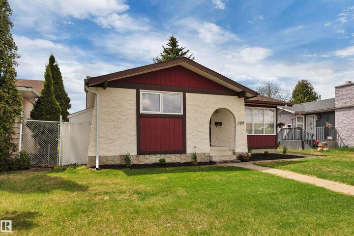 Property Photo:  11719 152A Avenue NW  AB T5X 1E5 