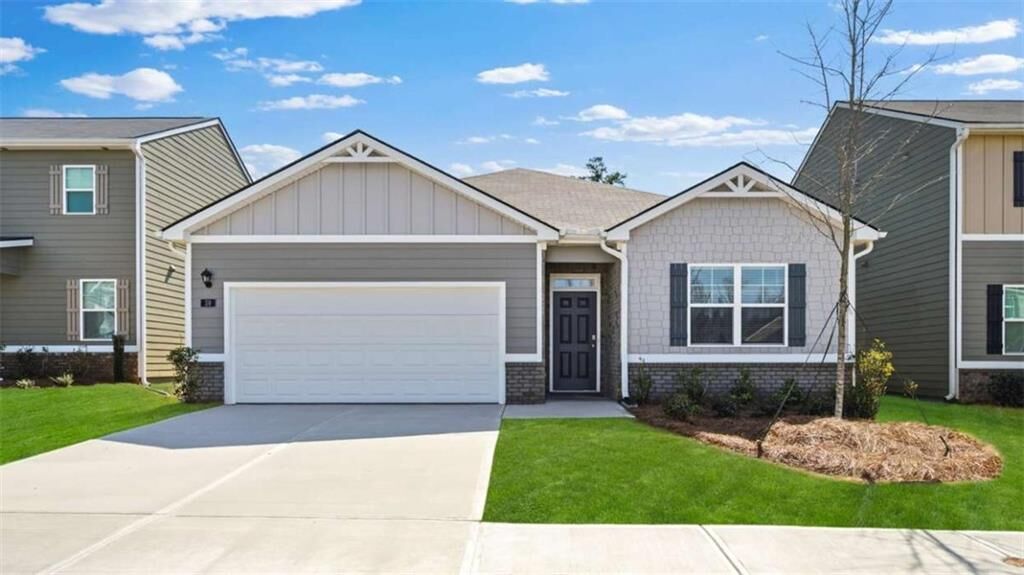 Property Photo: 174 White Spruce Way GA 30265