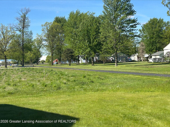 Property Photo:  2 W Wallace Street  MI 48806 
