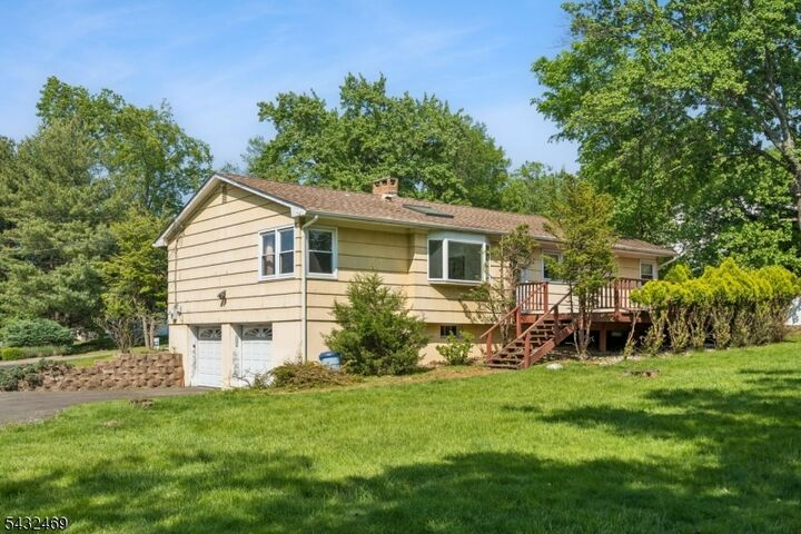 Property Photo:  12 Clover Ct  NJ 07009 
