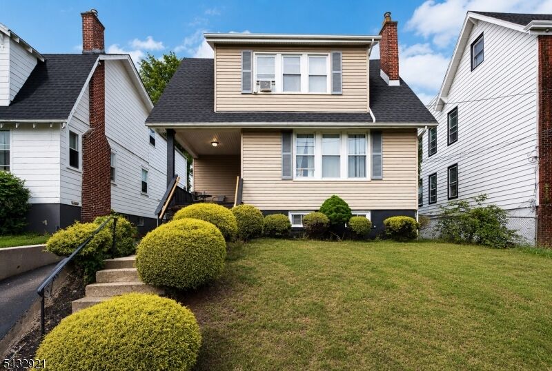 Property Photo:  280 Nesbit Ter  NJ 07111 