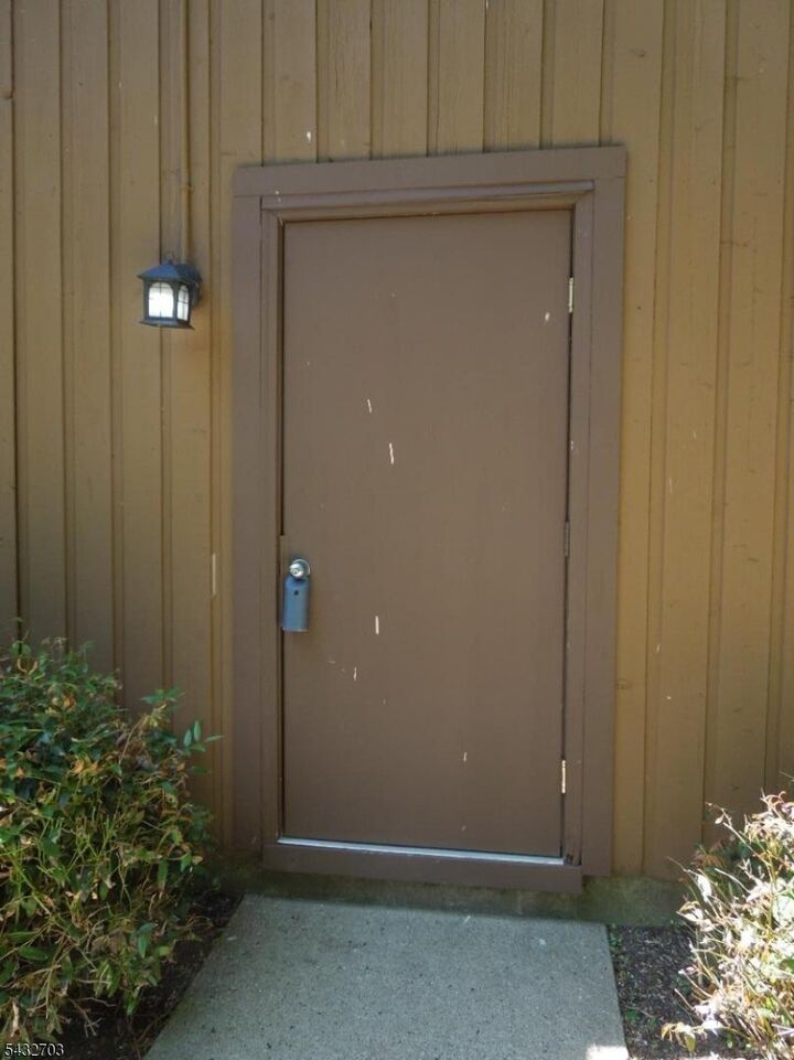 Property Photo:  133 Drake Ln 133  NJ 07852 
