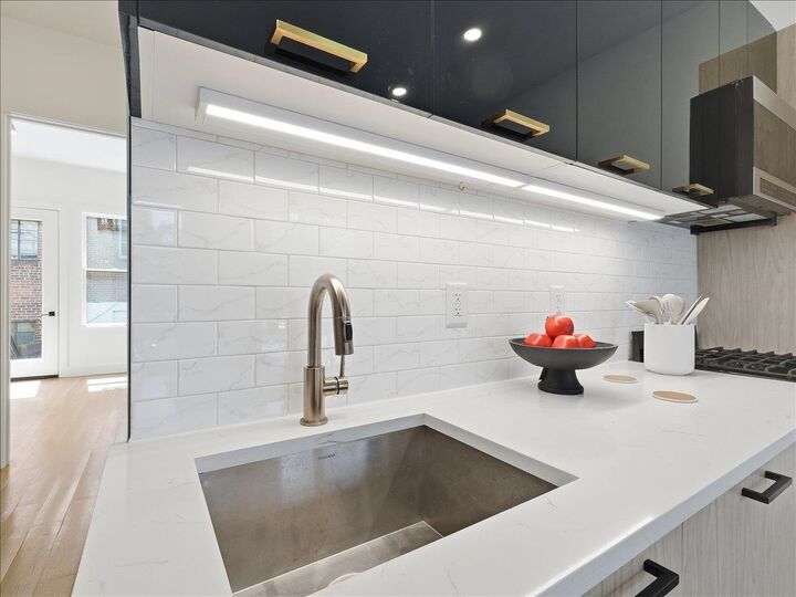 Property Photo: 250 Van Horne St 2 NJ 07304