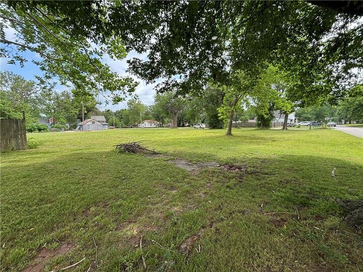 Property Photo:  422 &Amp428 E 3rd Street  KS 67335 