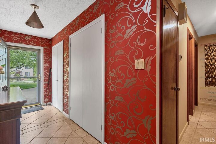 Property Photo:  1622 S Williams Court  IN 47401-6828 