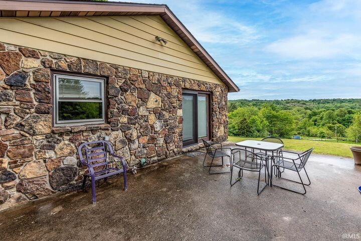 Property Photo:  13305 E Hillview Lane  IN 47459-7101 