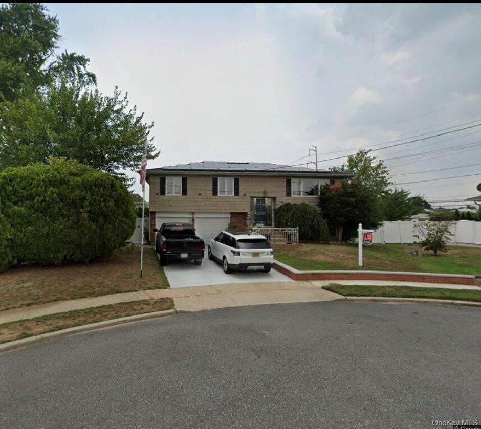 Property Photo:  14 Hilton Court  NY 11801 