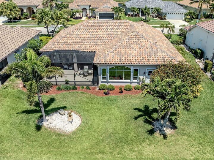 Property Photo: 417 Pebble Creek Court FL 34285