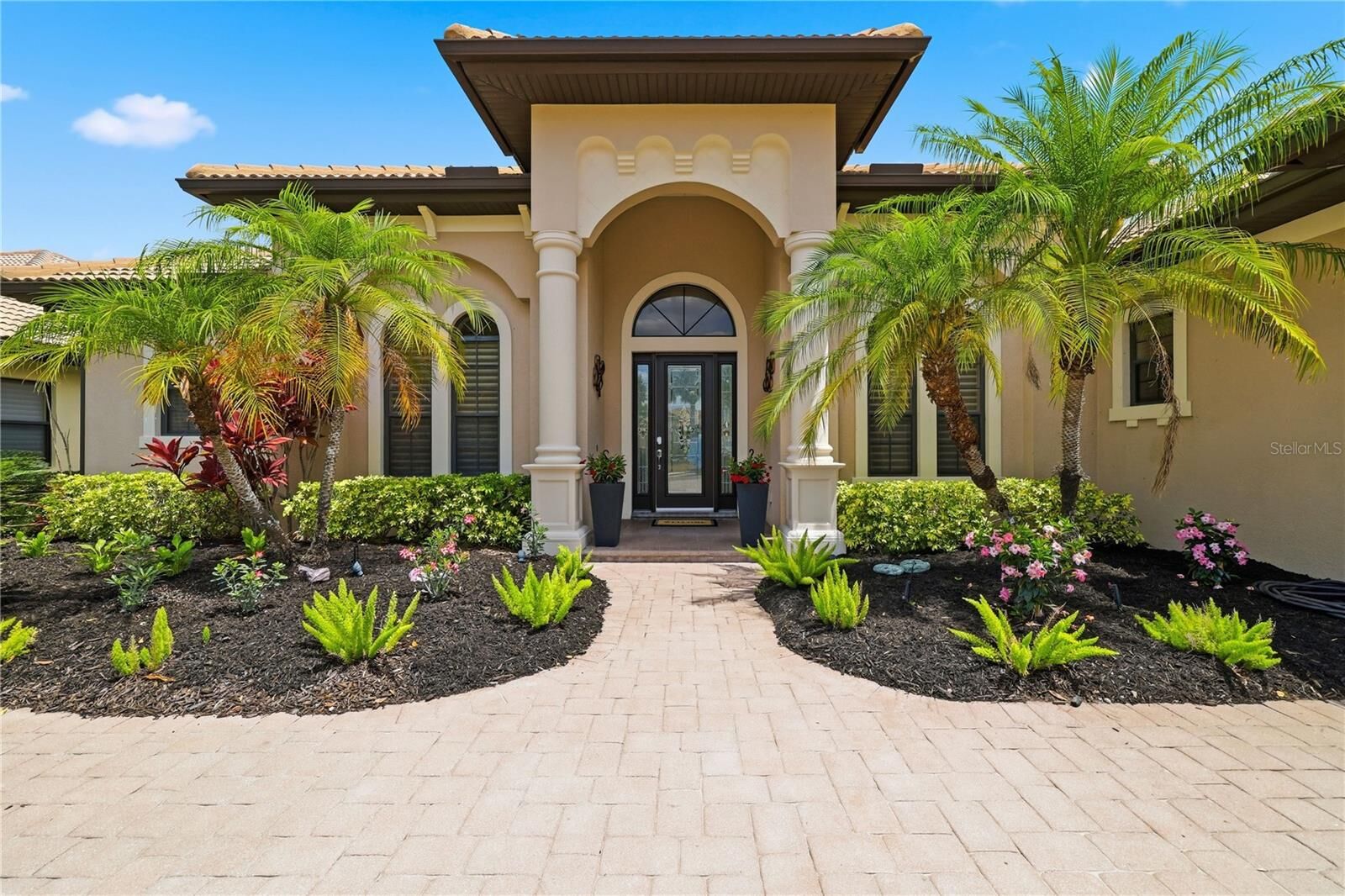 Property Photo: 14515 Leopard Creek Place FL 34202