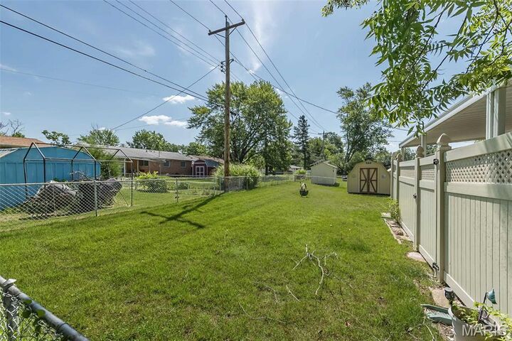 Property Photo:  465 Falcon Drive  MO 63031 
