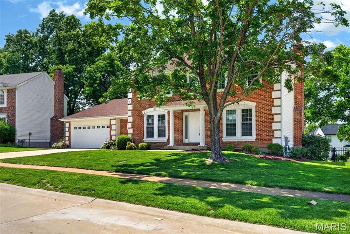 Property Photo:  2113 Bow Tree Court  MO 63005 